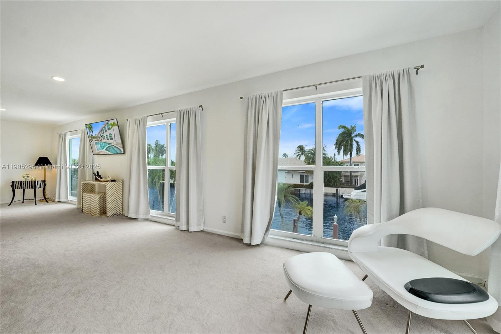 CORAL RIDGE COUNTRY CLUB - Residential Lease