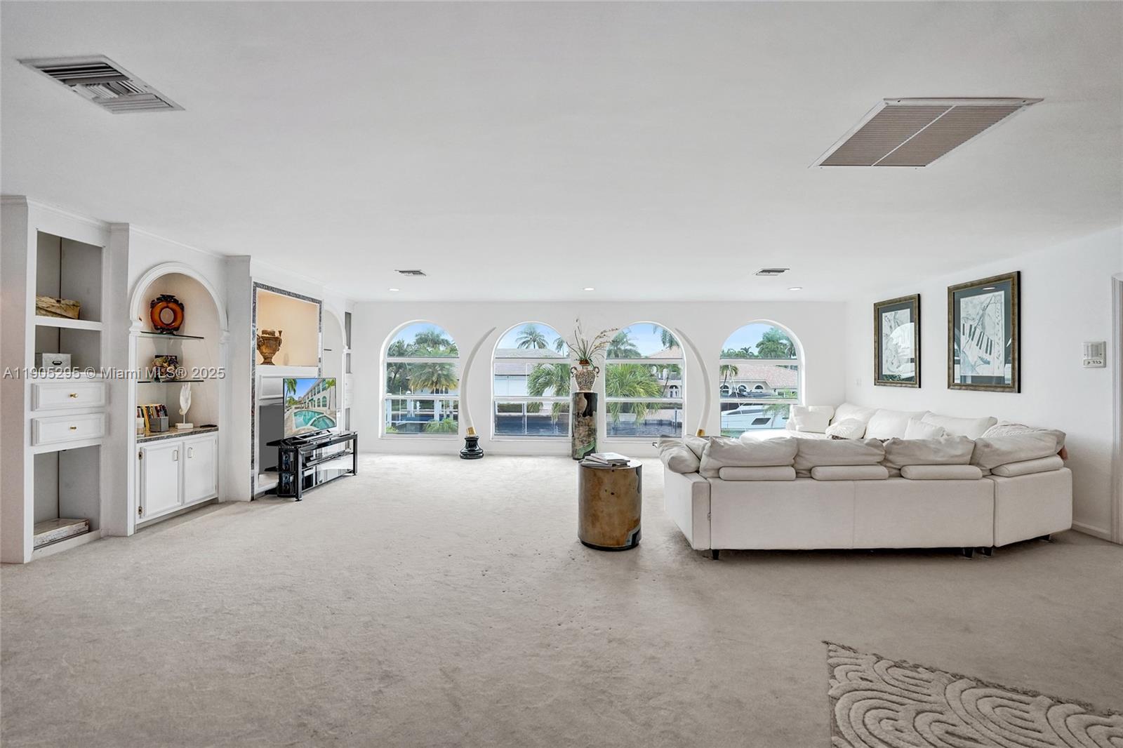 CORAL RIDGE COUNTRY CLUB - Residential Lease