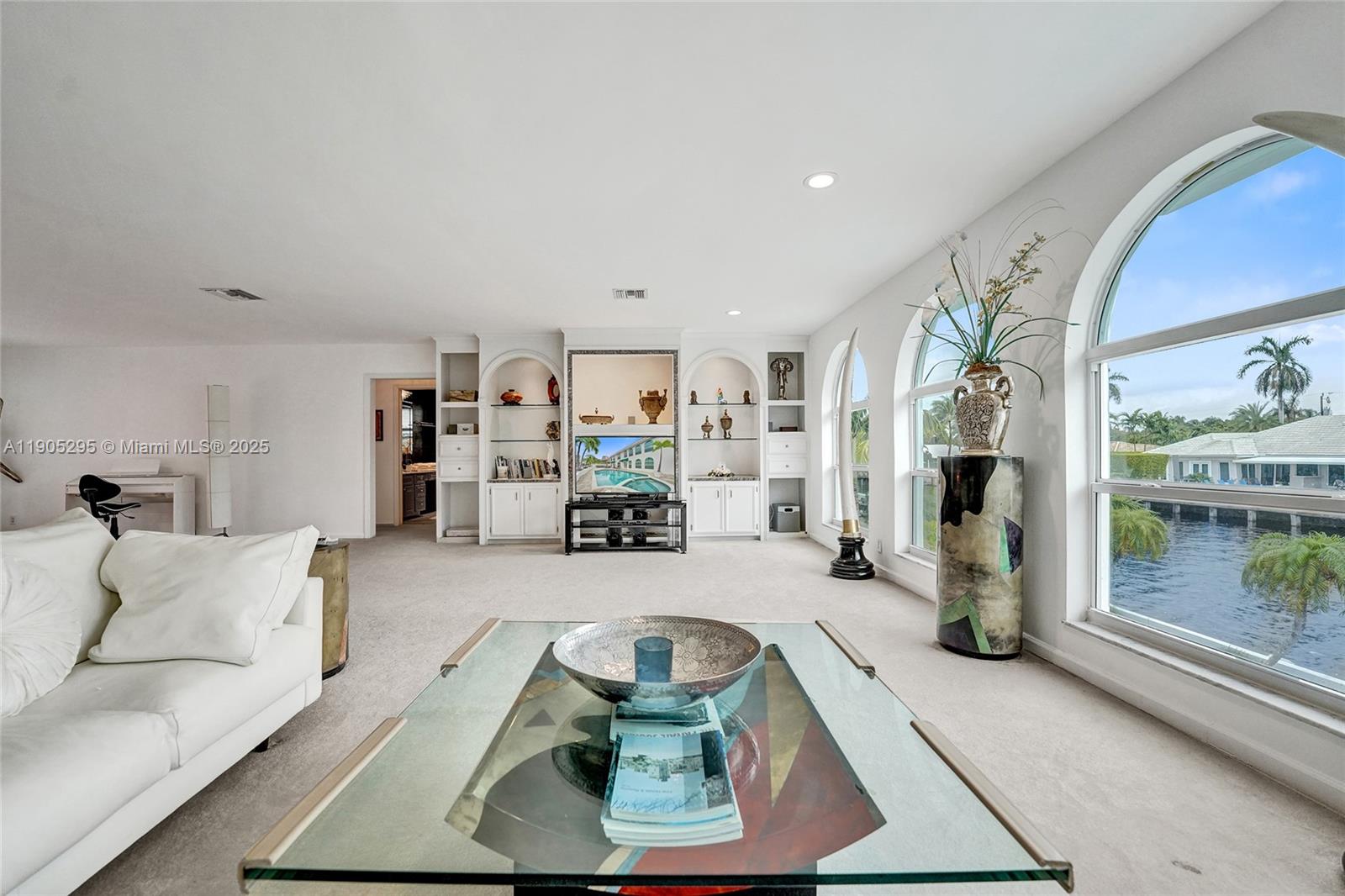 CORAL RIDGE COUNTRY CLUB - Residential Lease