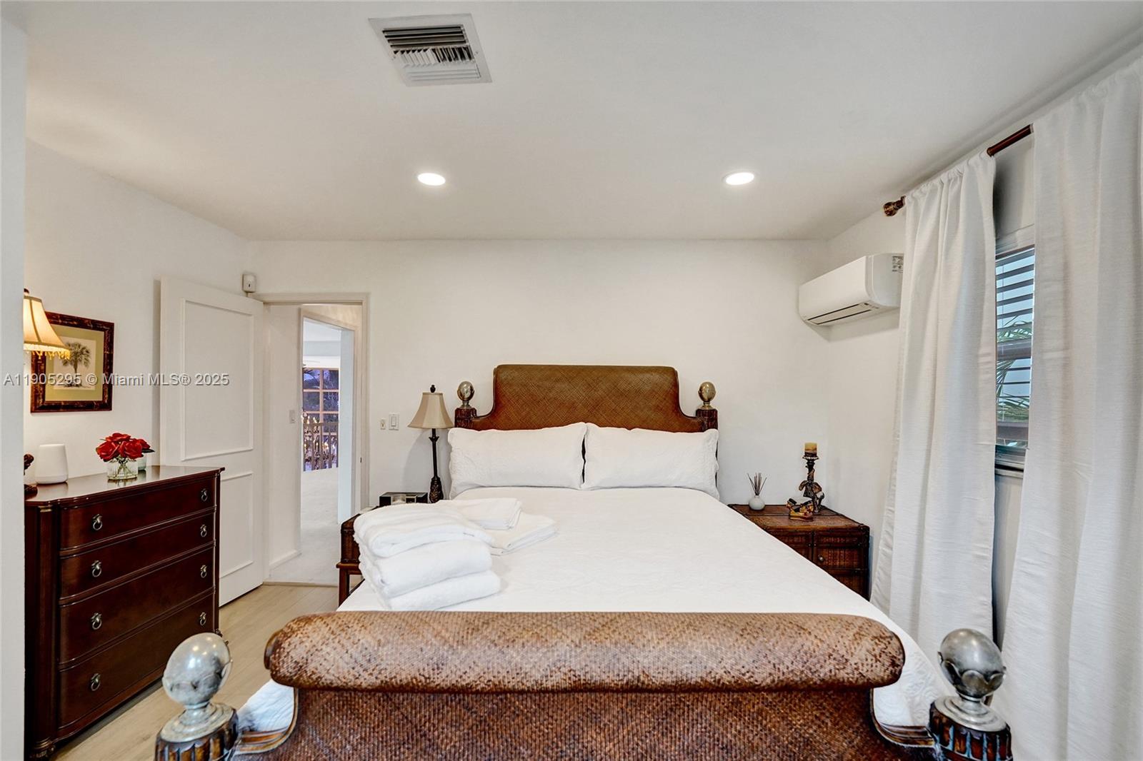 CORAL RIDGE COUNTRY CLUB - Residential Lease