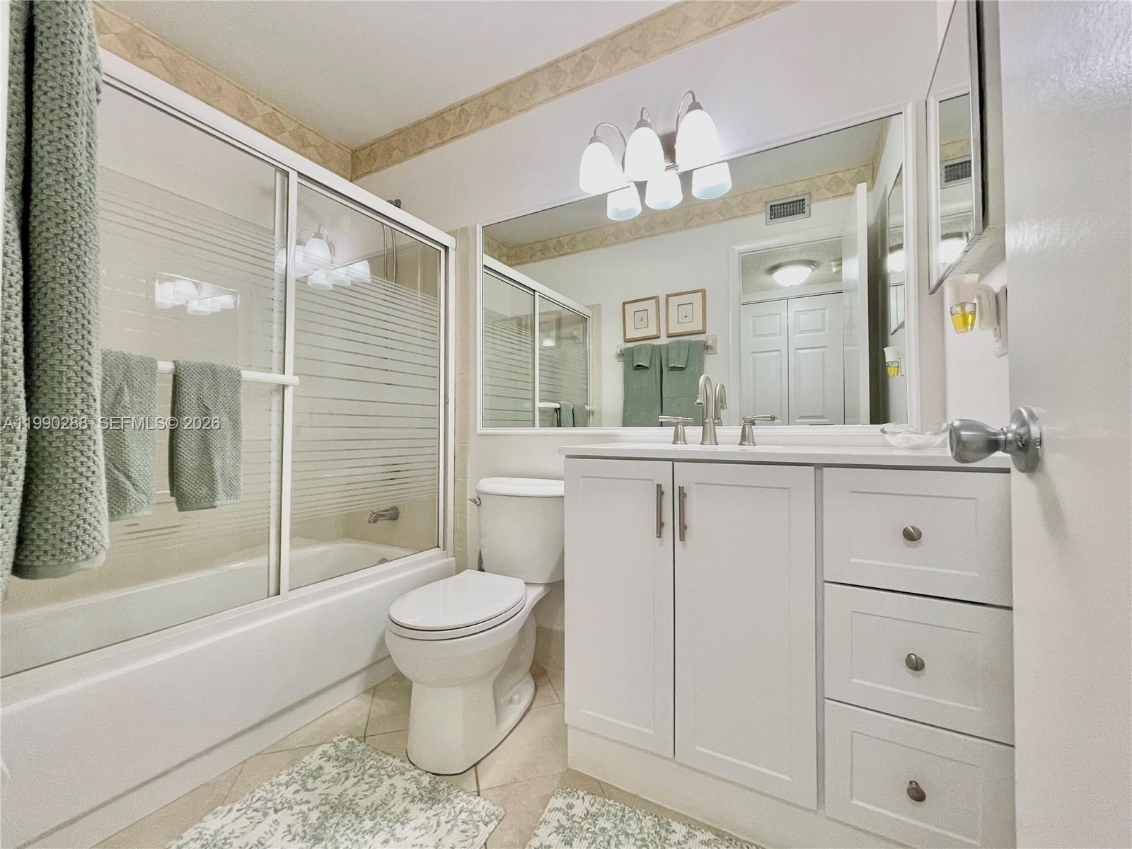 POND APPLE PLACE IV-B CON - Residential