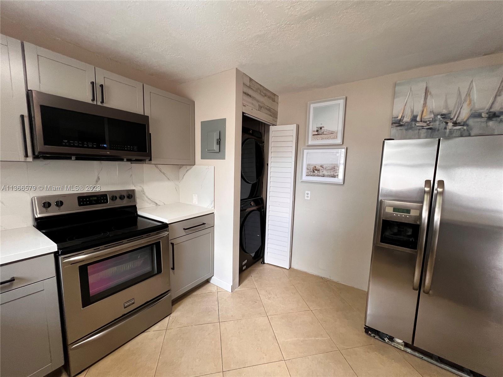 DRIFTWOOD ACRES NO 3 - Residential