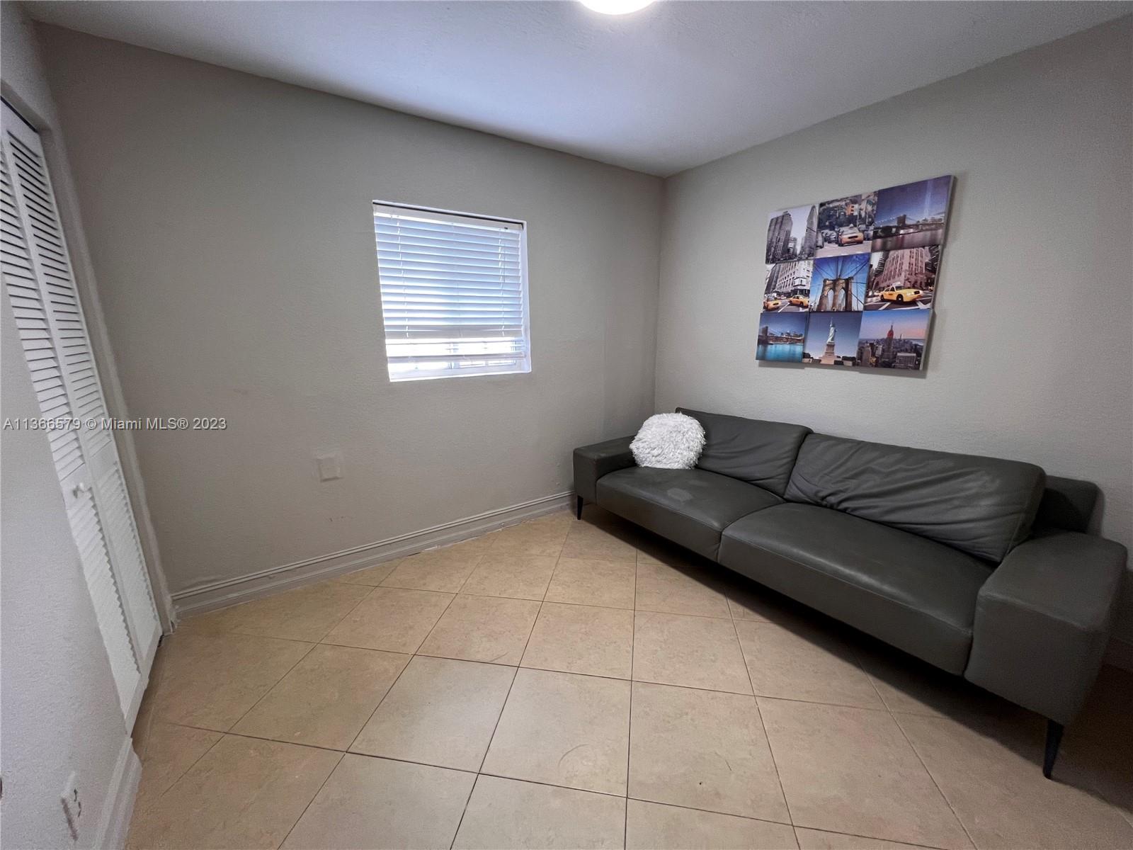 DRIFTWOOD ACRES NO 3 - Residential