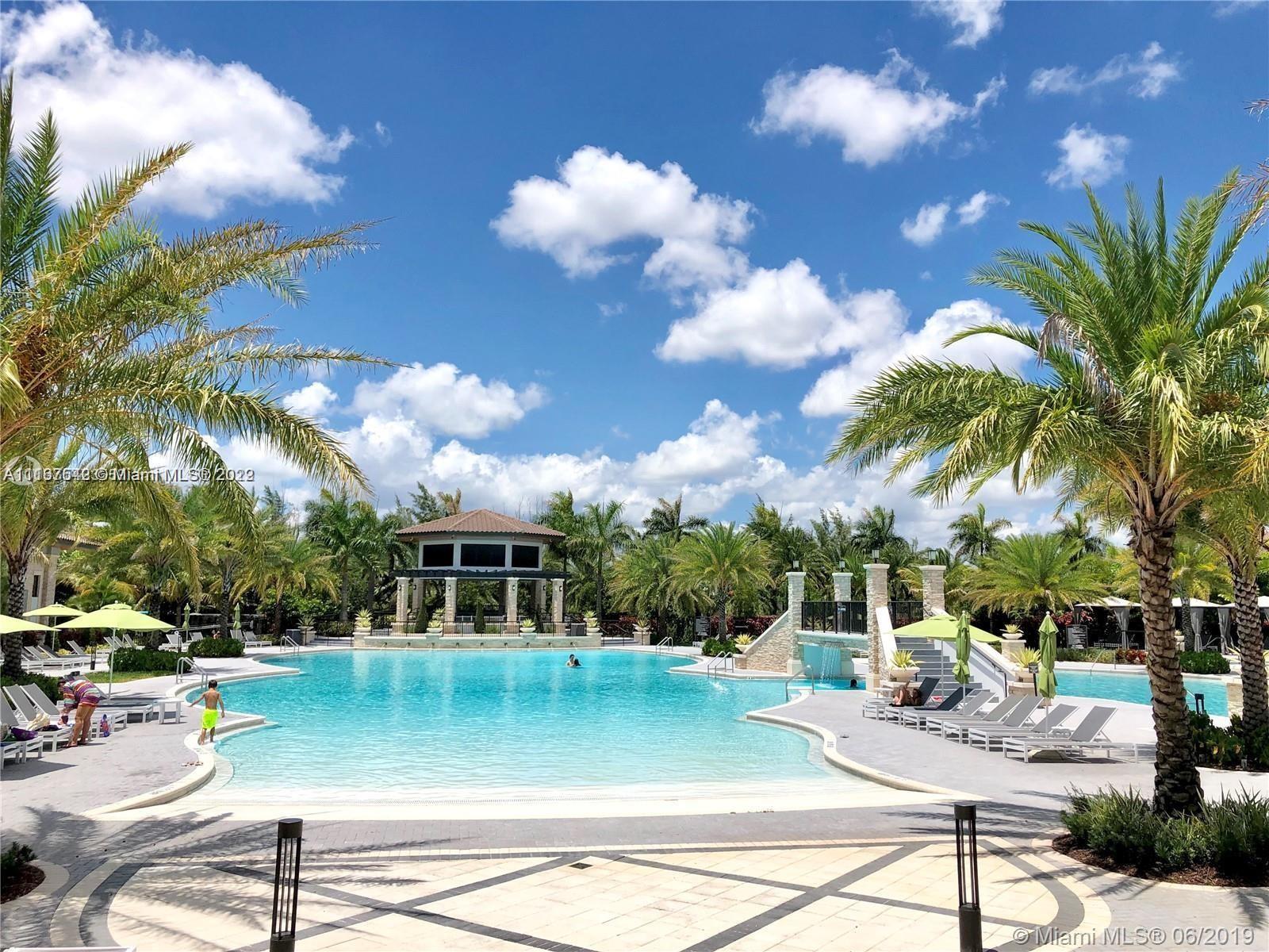 APEX AT PARK CENTRAL COND - Residential Lease