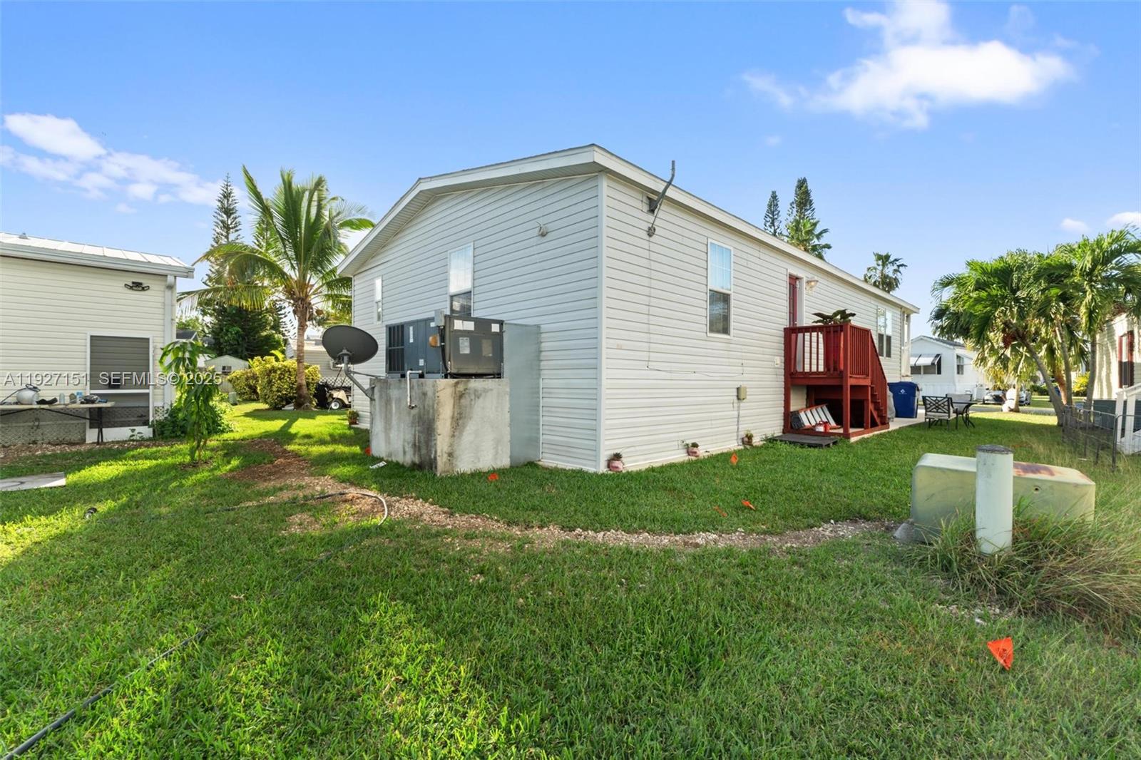 GOLD COASTER TRAILER PARK - Residential