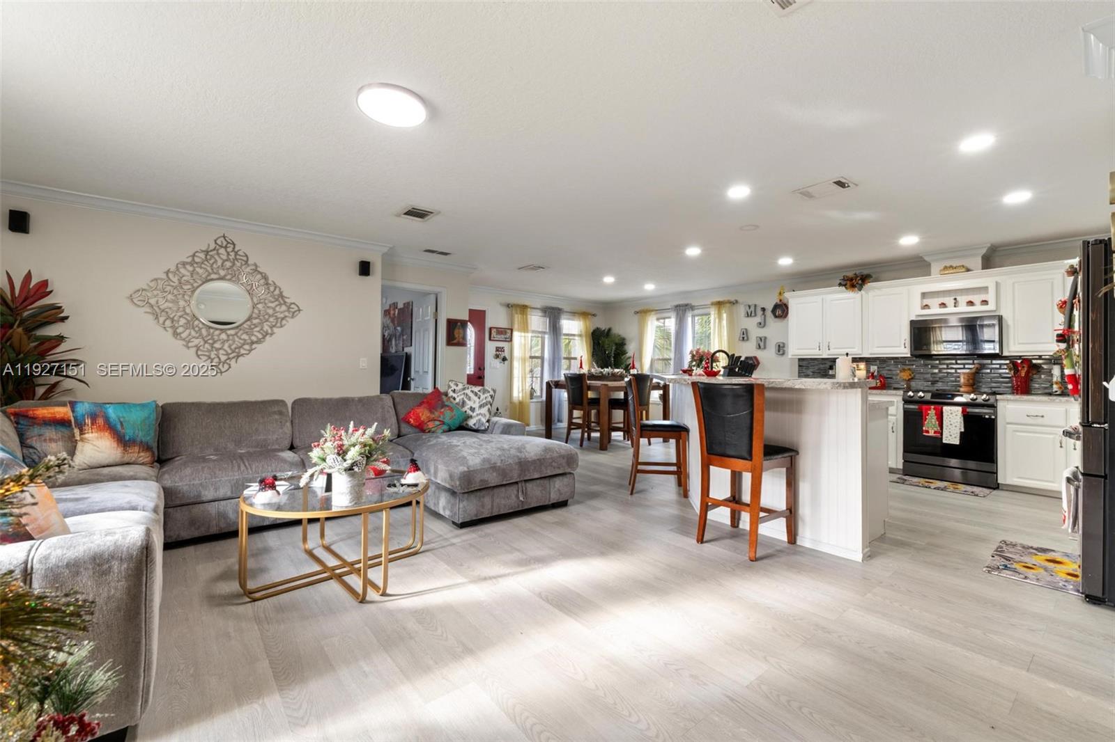 GOLD COASTER TRAILER PARK - Residential