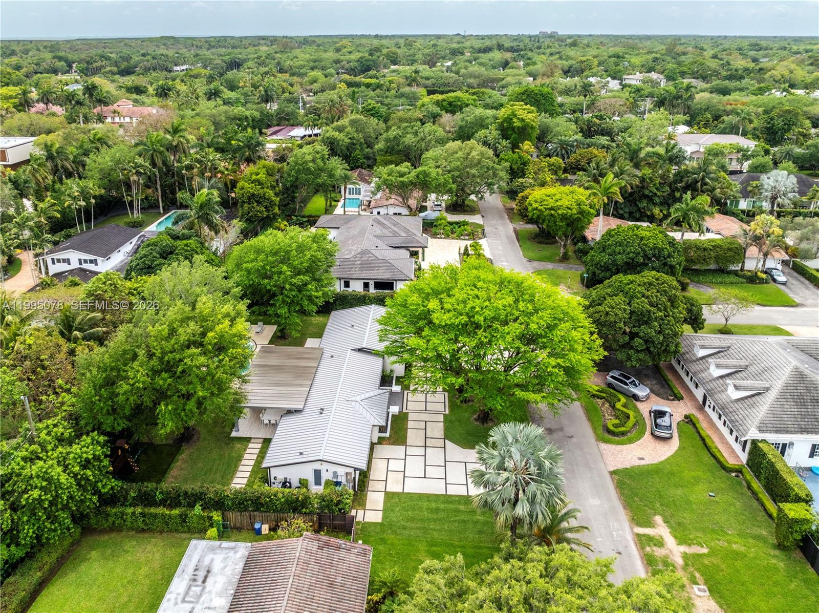 SNAPPER CREEK VILLAGE AMD - Residential