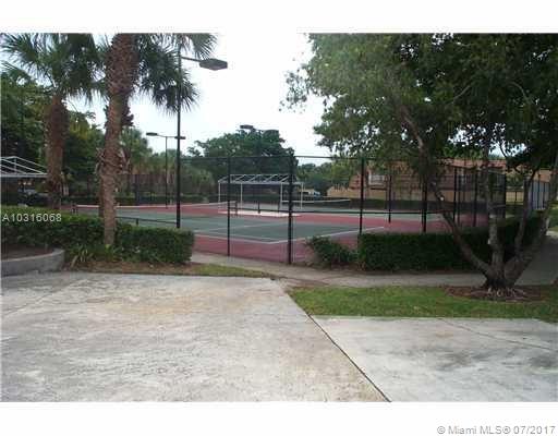 WATERSIDE LUXURY TOWNHOME - Residential Lease