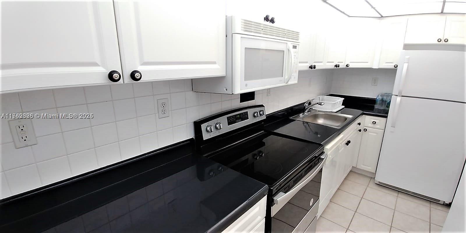 MIRADOR 1000 CONDO - Residential