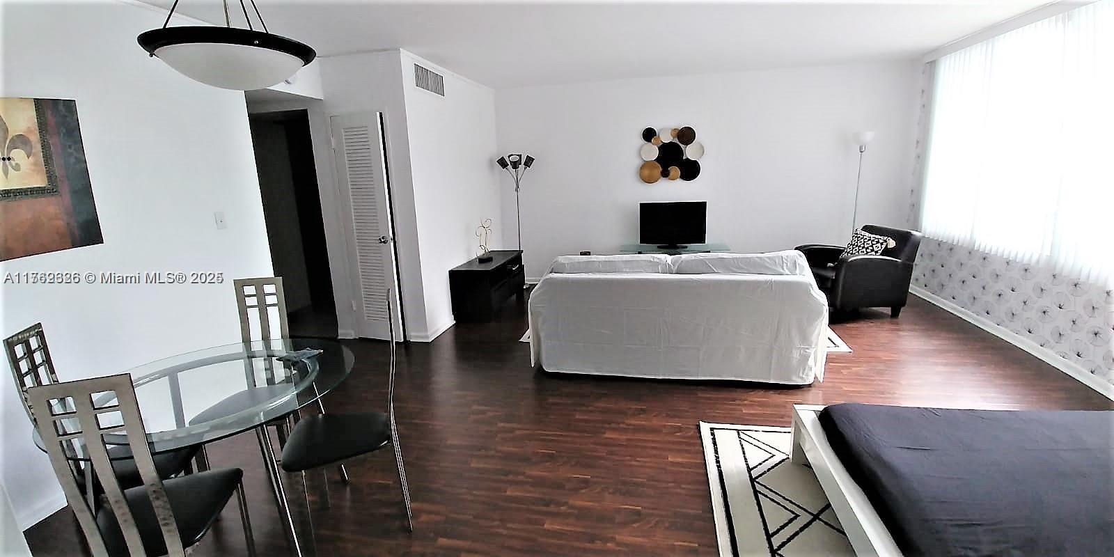 MIRADOR 1000 CONDO - Residential