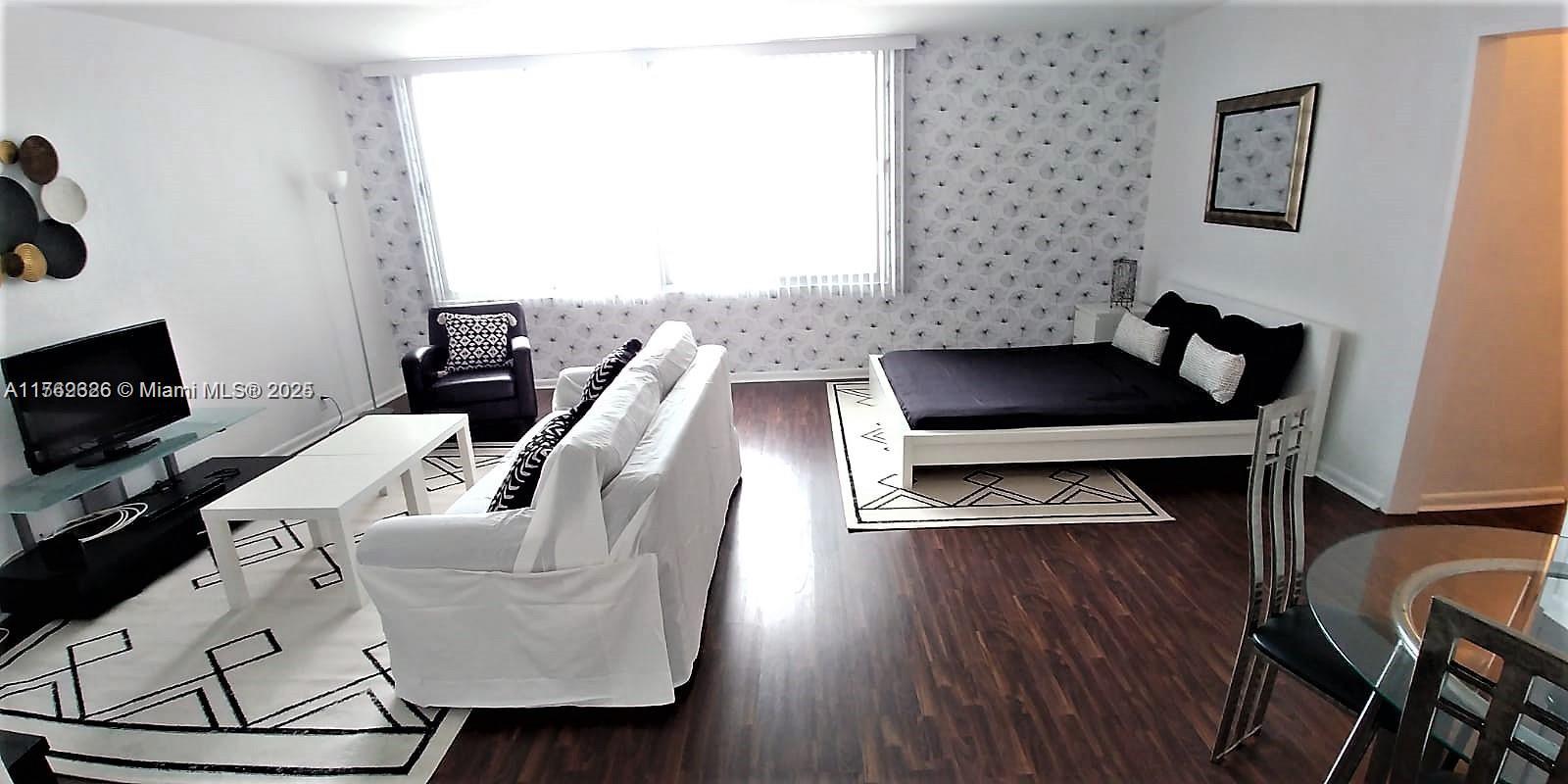 MIRADOR 1000 CONDO - Residential