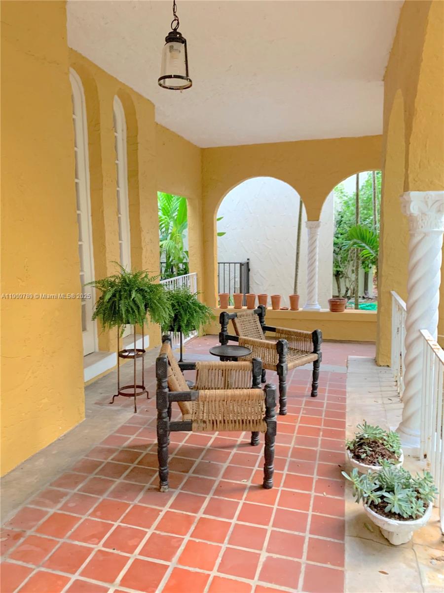 CORAL GABLES GRANADA SEC - Residential Lease