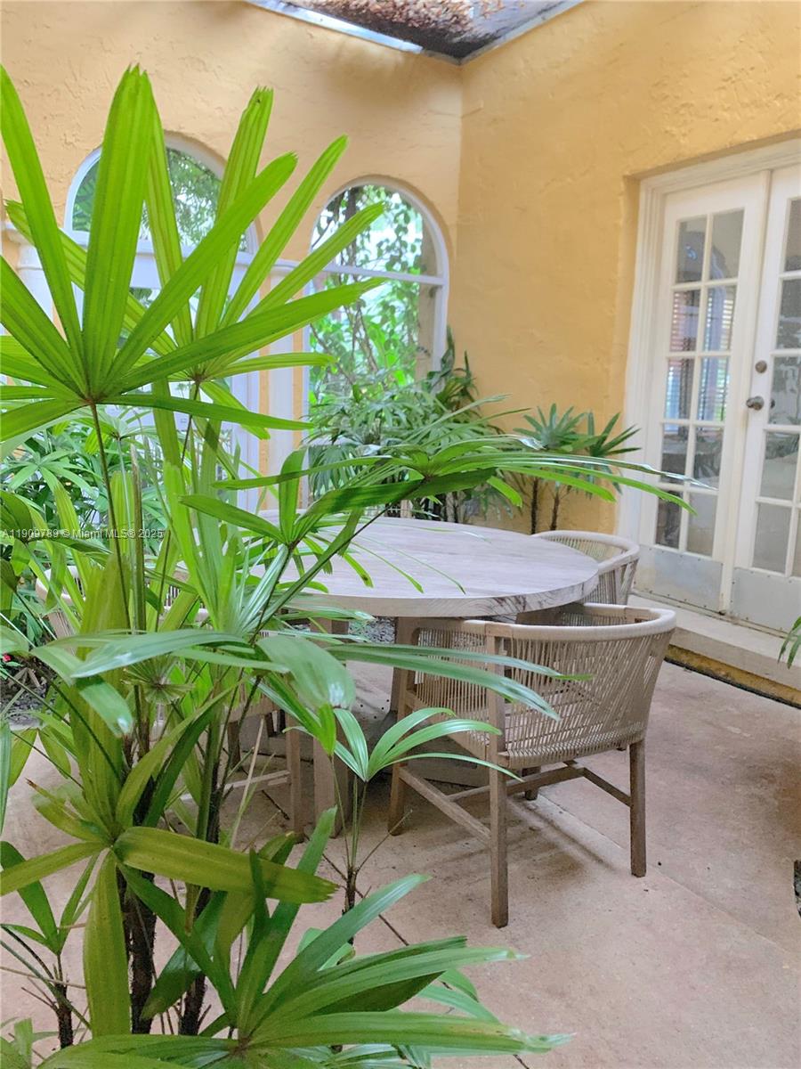 CORAL GABLES GRANADA SEC - Residential Lease