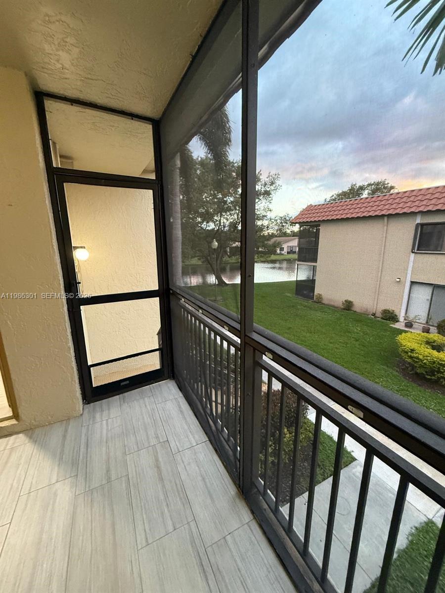 WESTON LAKES 21 INC CONDO - Residential Lease