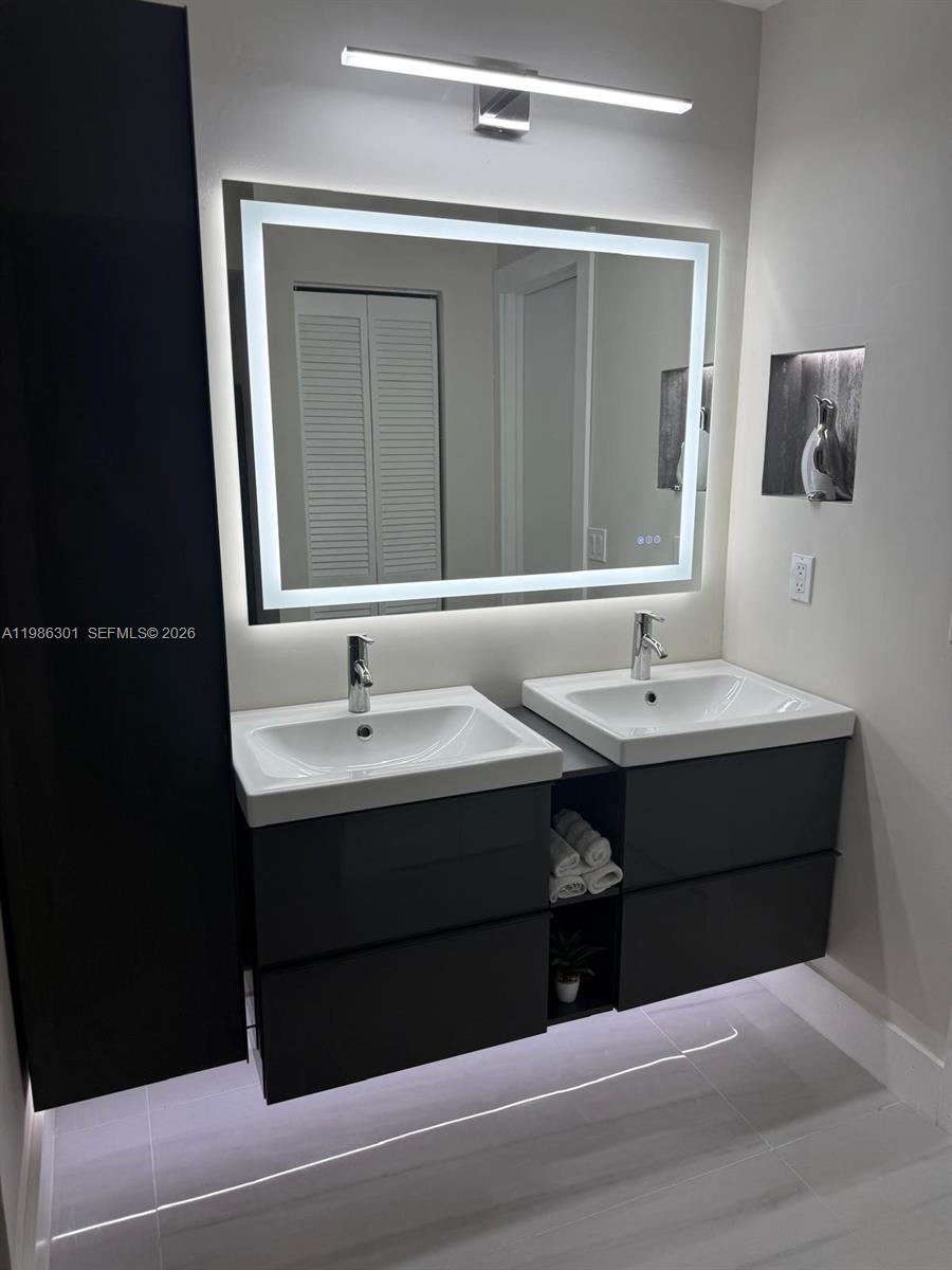 WESTON LAKES 21 INC CONDO - Residential Lease