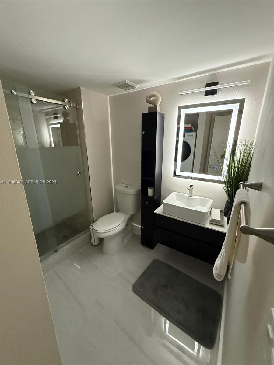 WESTON LAKES 21 INC CONDO - Residential Lease