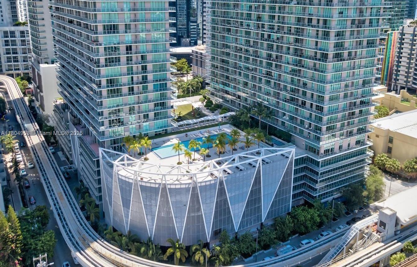 79 Sw 12th St 1510-S, Miami, Broward County, Florida - 2 Bedrooms  
2 Bathrooms - 