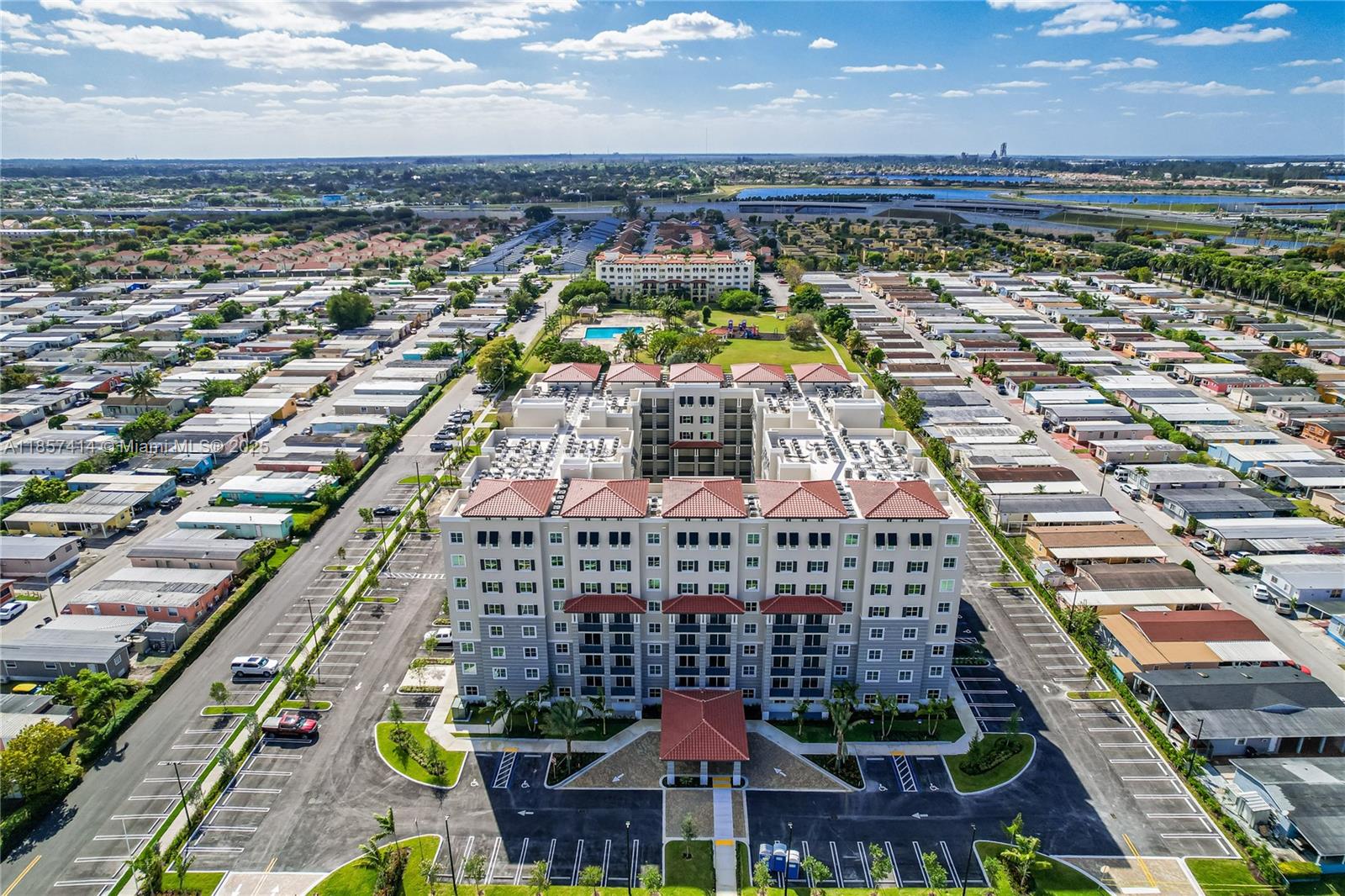 SWEETWATER GROVES .14 AC - Residential Lease