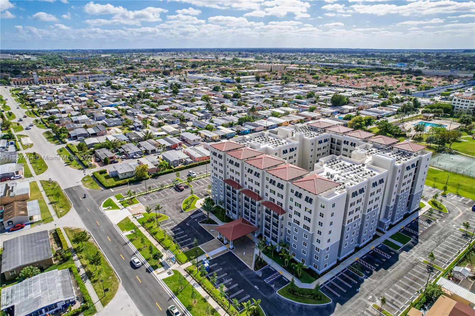 SWEETWATER GROVES .14 AC - Residential Lease