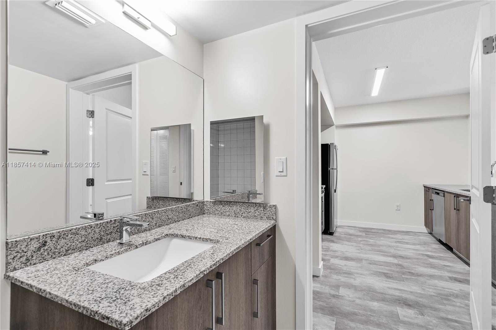 SWEETWATER GROVES .14 AC - Residential Lease