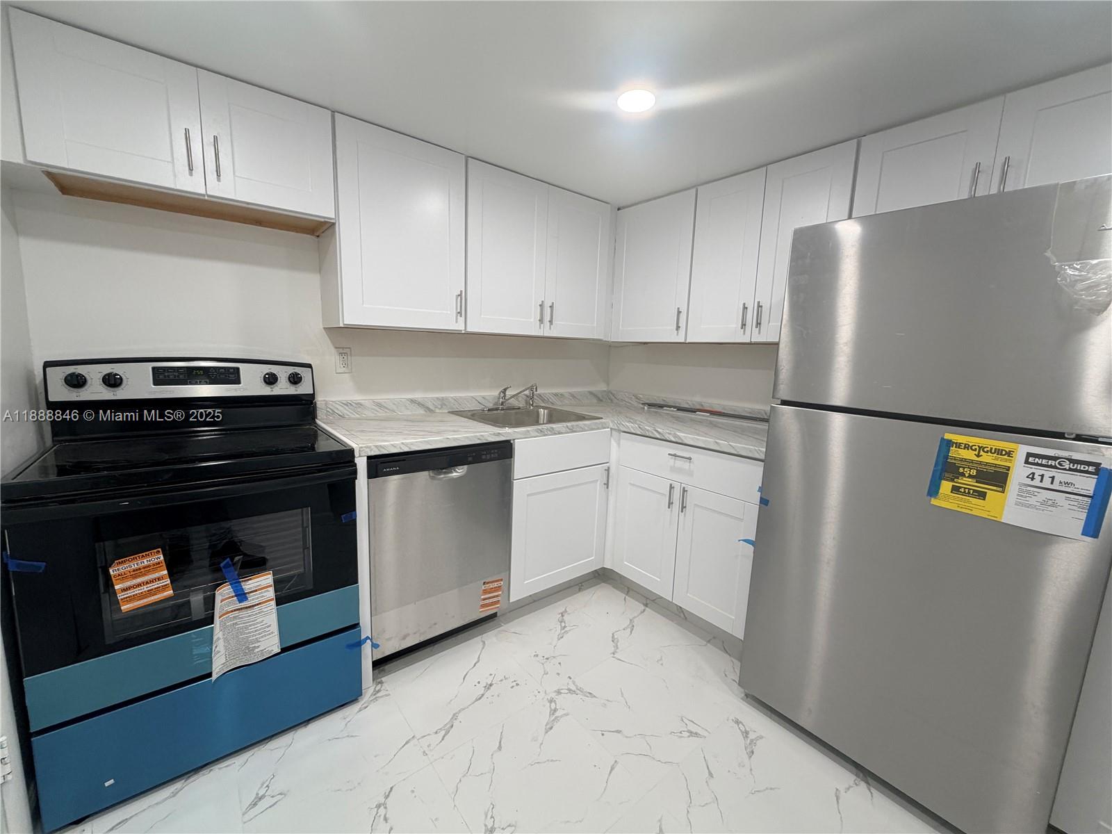 36 Island Ave 12