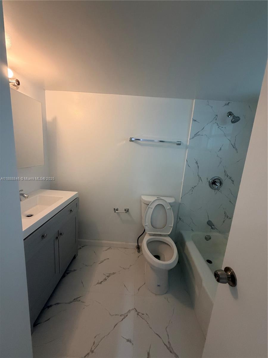 36 Island Ave 12