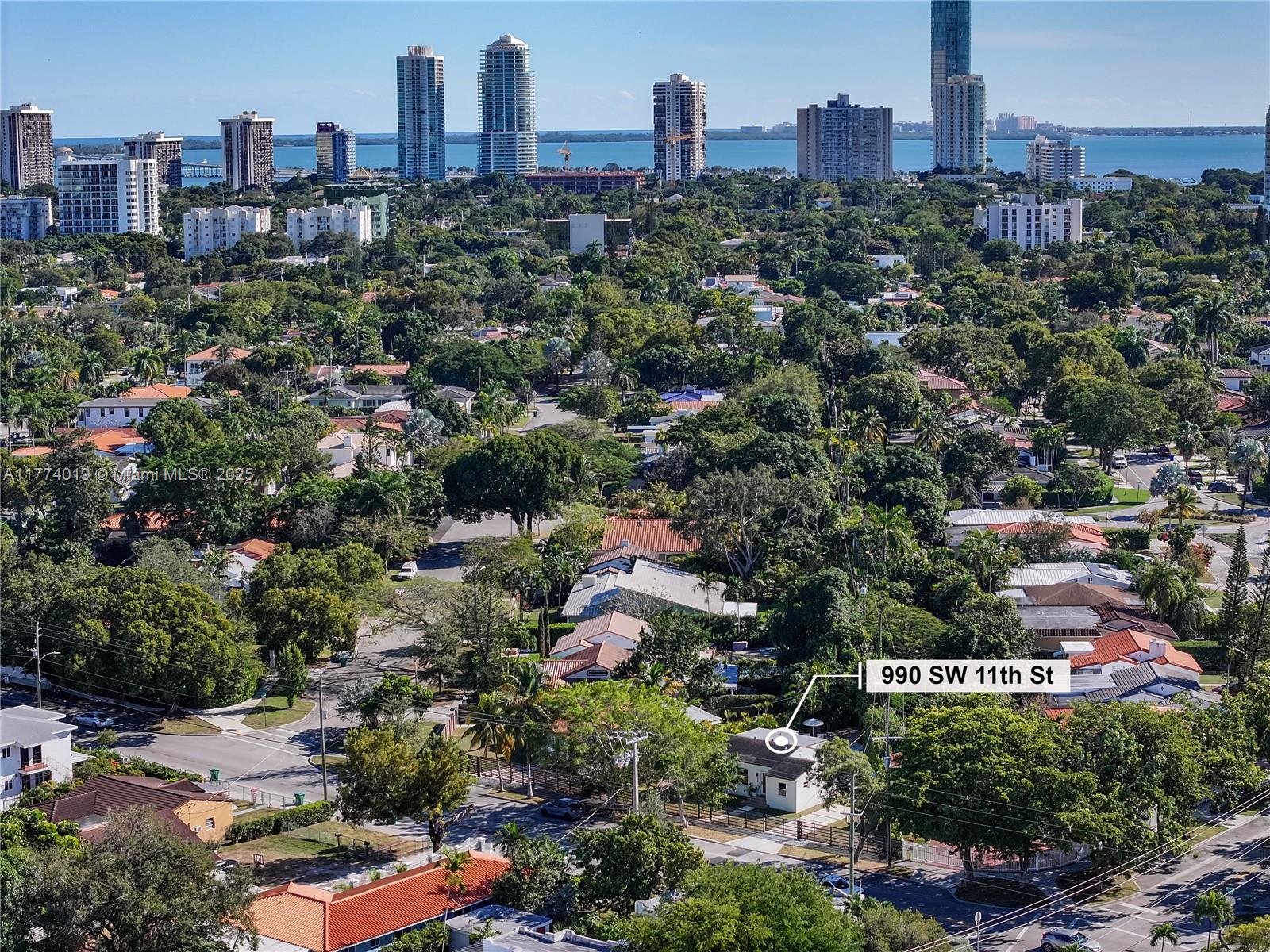 BRICKELL ESTATES - Residential