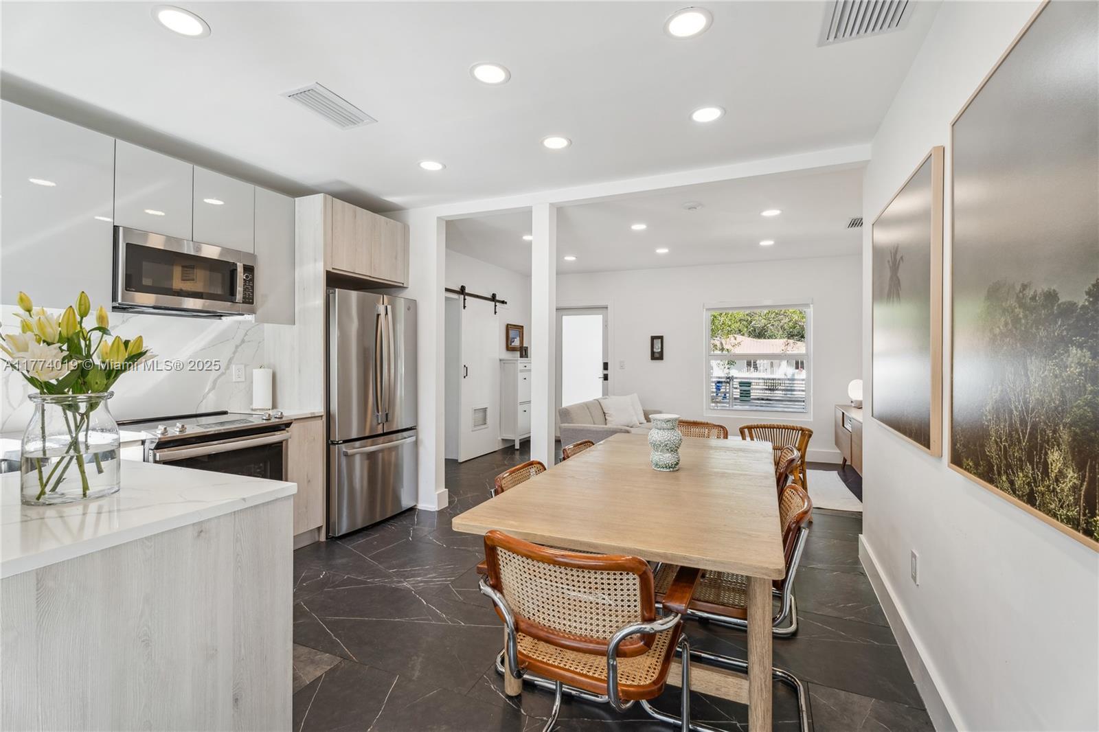 BRICKELL ESTATES - Residential