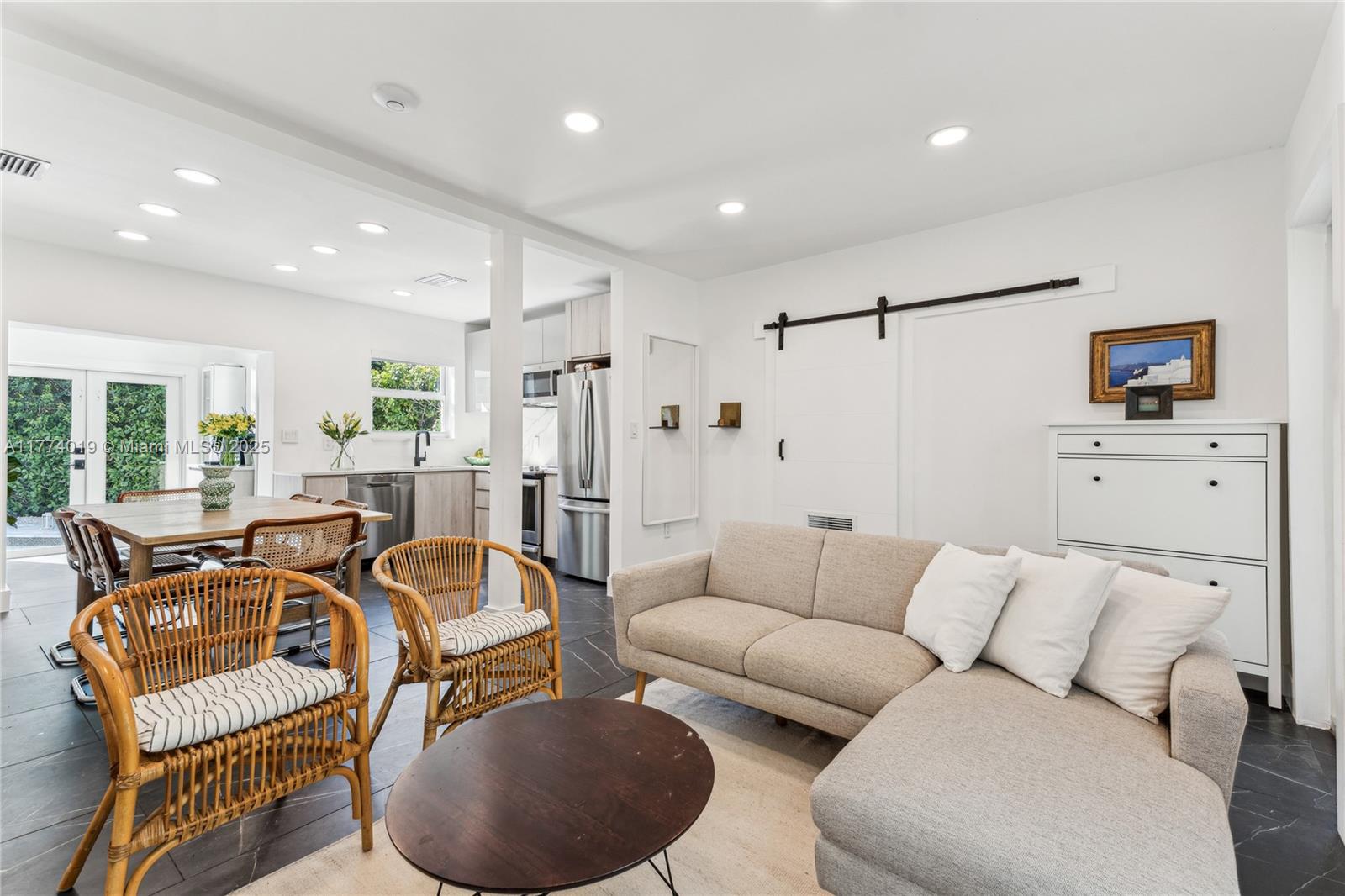 BRICKELL ESTATES - Residential