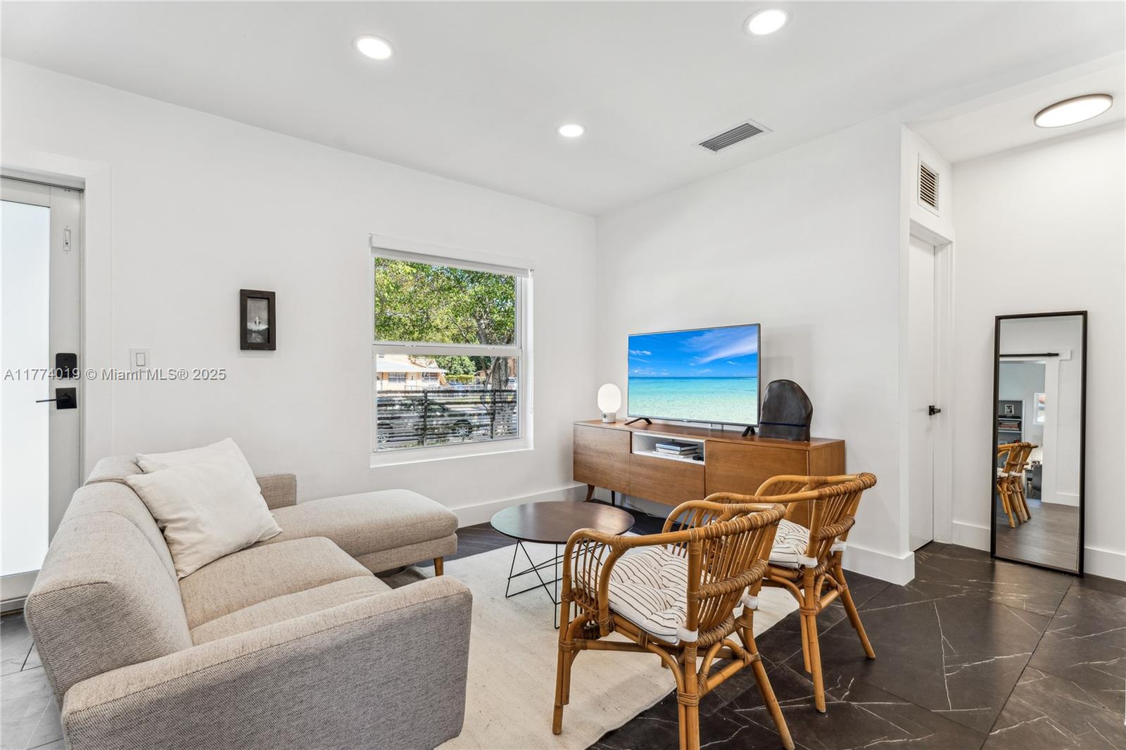 BRICKELL ESTATES - Residential