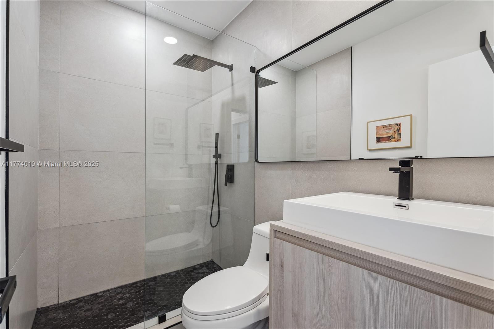 BRICKELL ESTATES - Residential