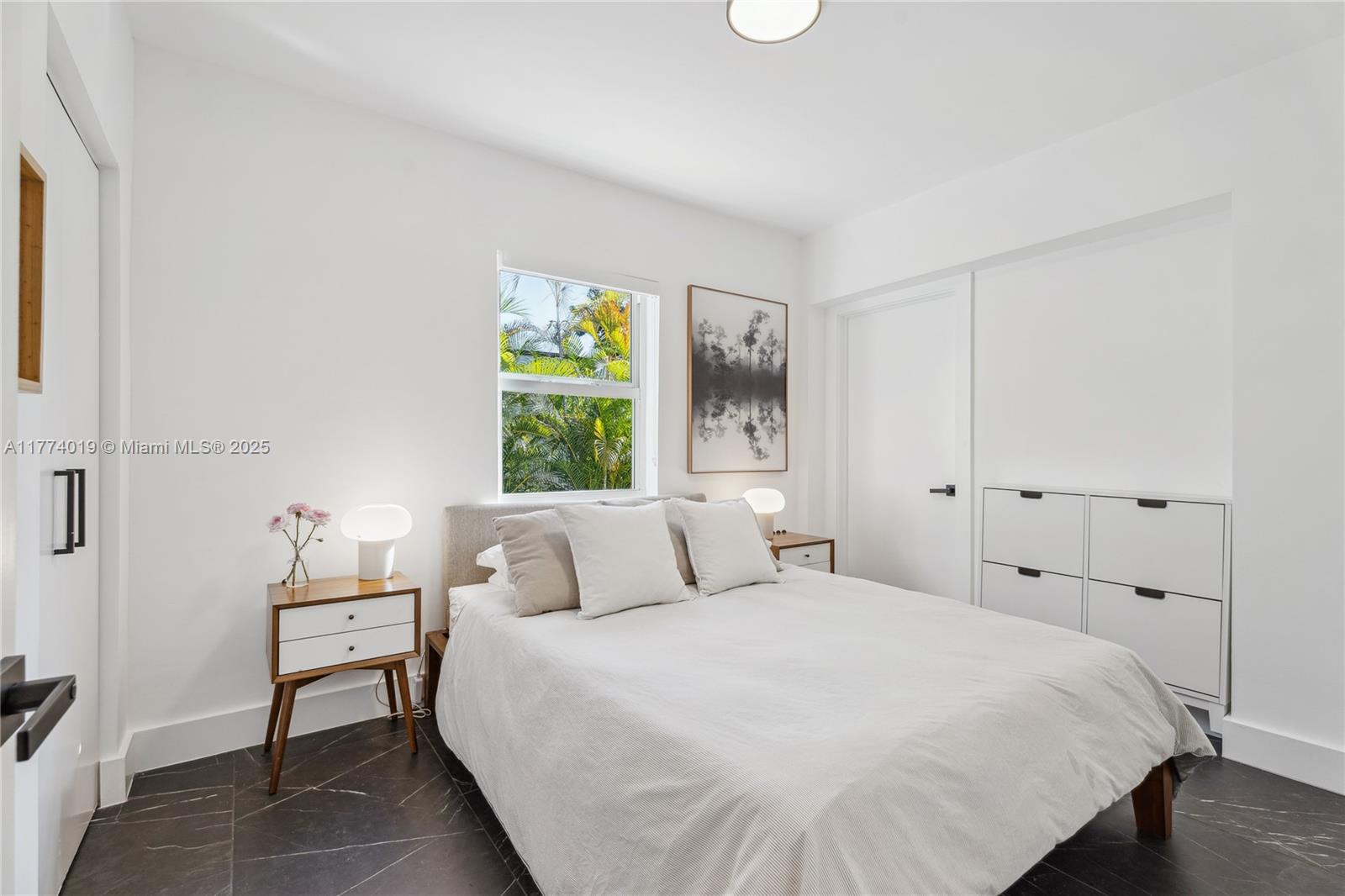 BRICKELL ESTATES - Residential