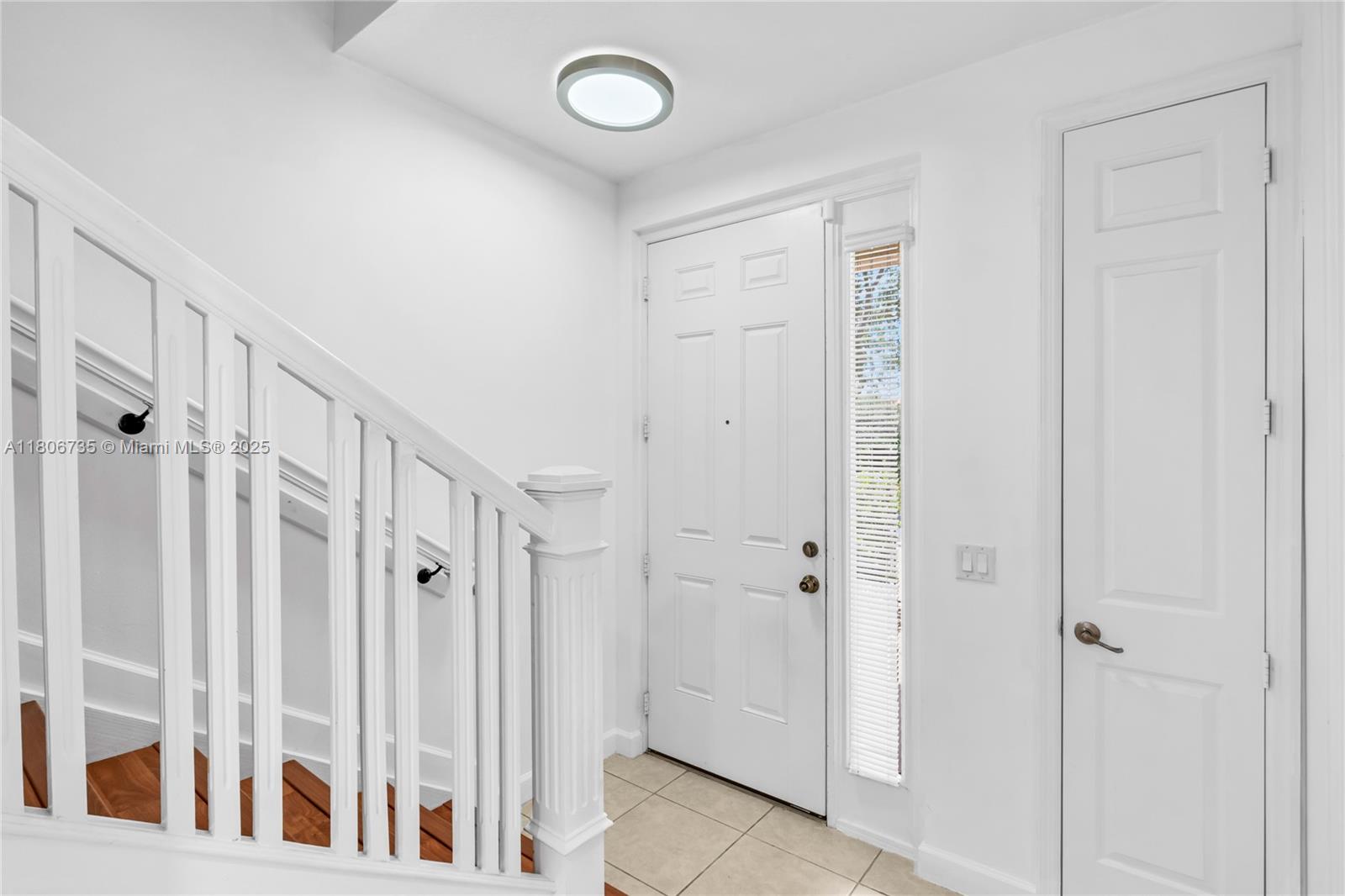 HARBOUR OAKS - Residential Lease