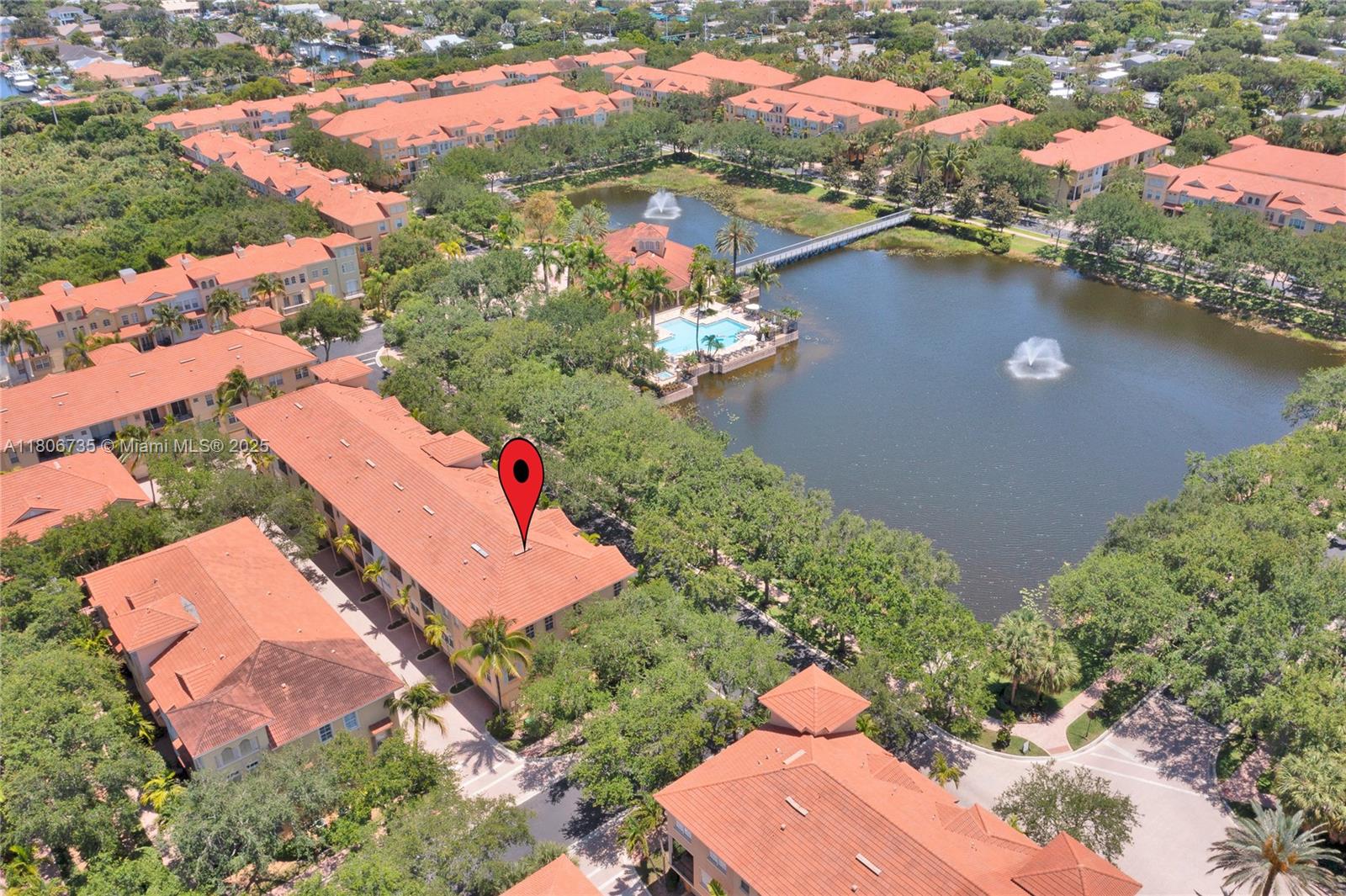 HARBOUR OAKS - Residential Lease