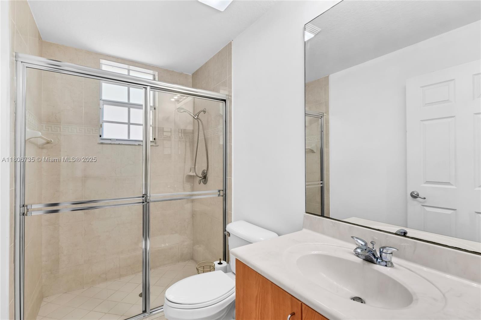 HARBOUR OAKS - Residential Lease