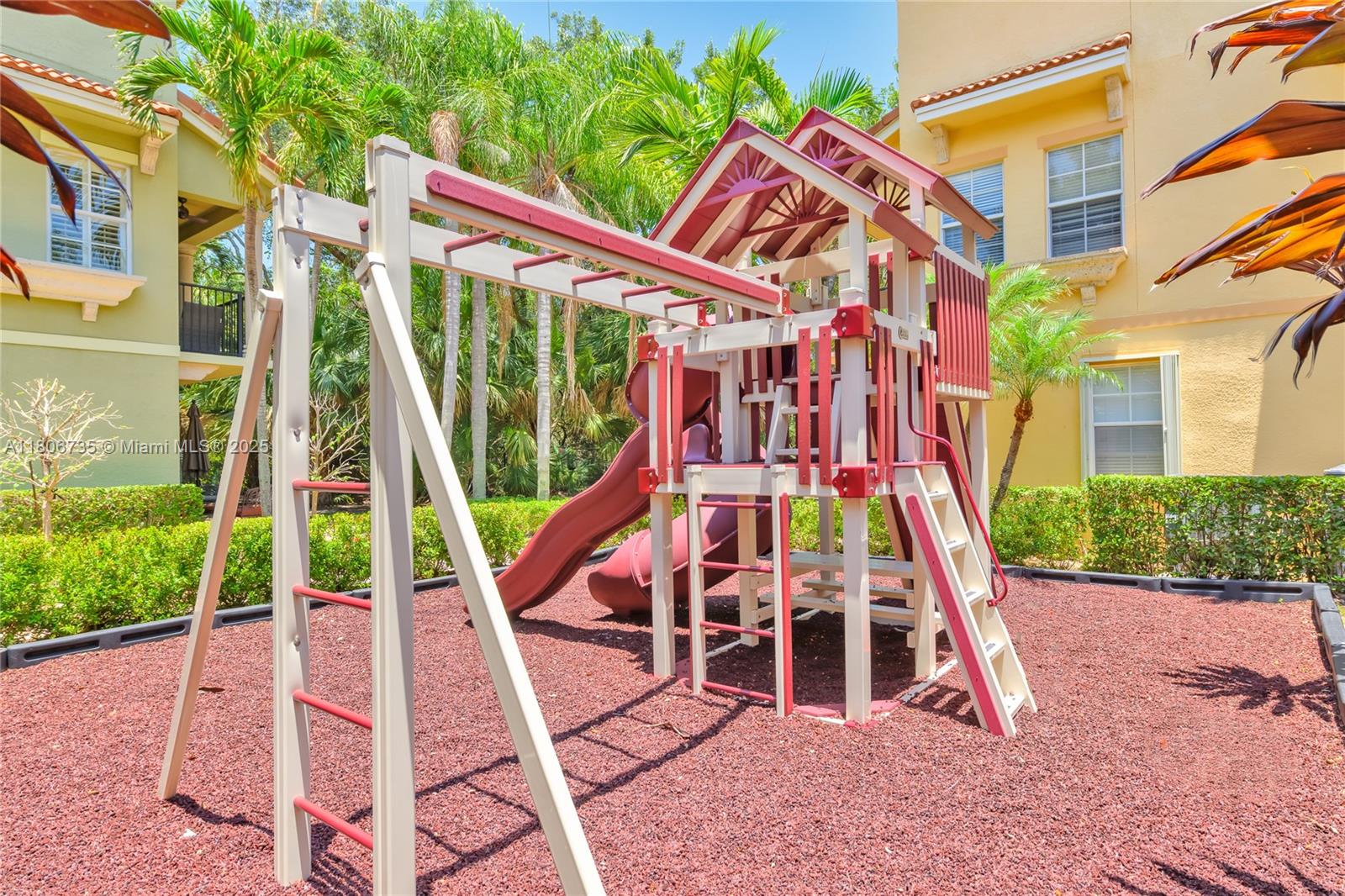 HARBOUR OAKS - Residential Lease