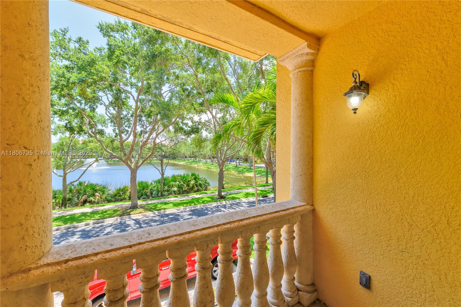 HARBOUR OAKS - Residential Lease