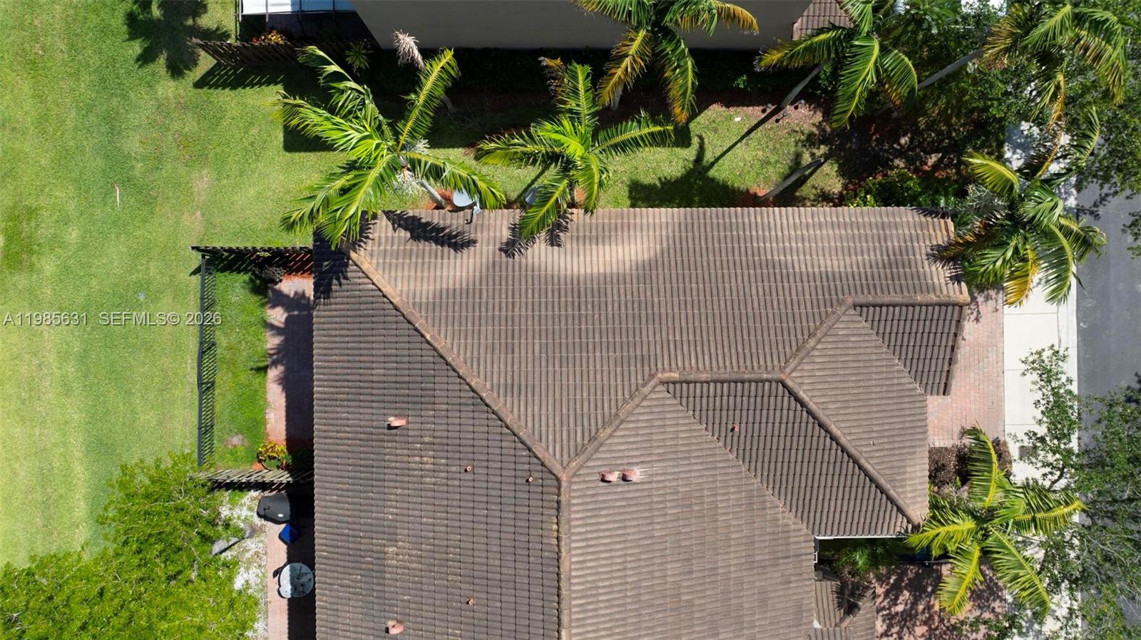 LAKES BY THE BAY GEE - Residential