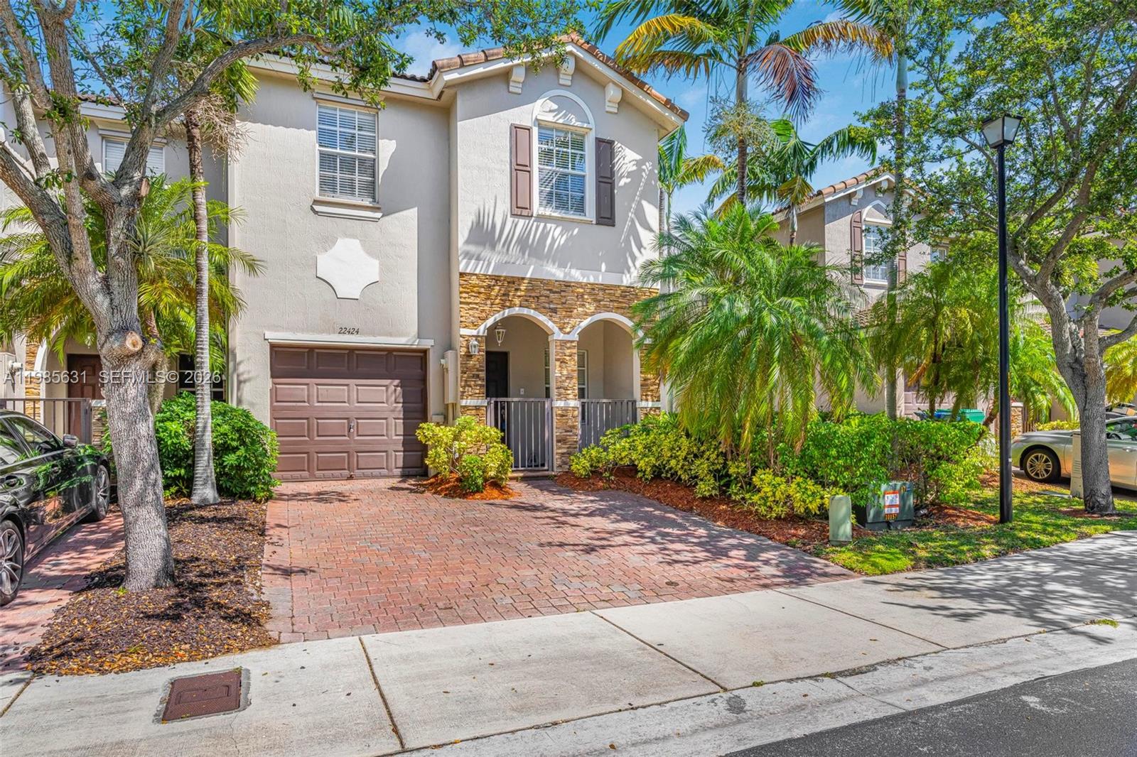 LAKES BY THE BAY GEE - Residential