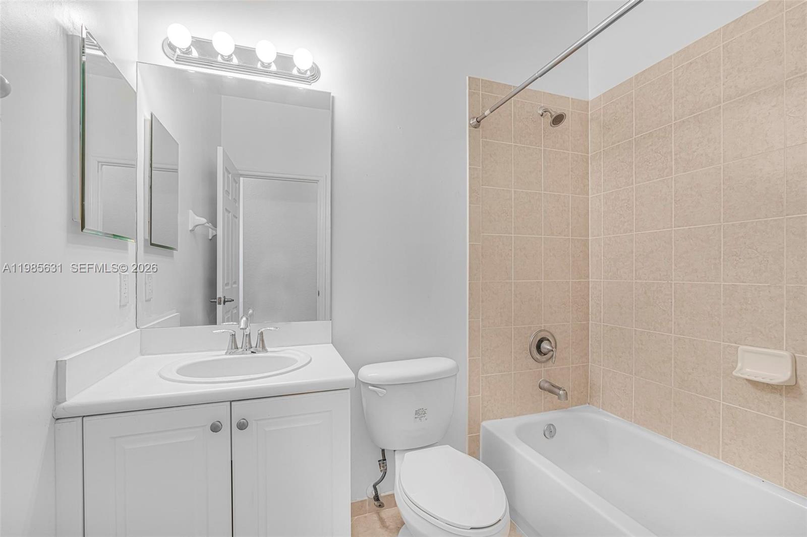 LAKES BY THE BAY GEE - Residential