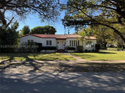 Photo of 1700 Cortez St, Coral Gables, FL 33134 (MLS # A12071064)
