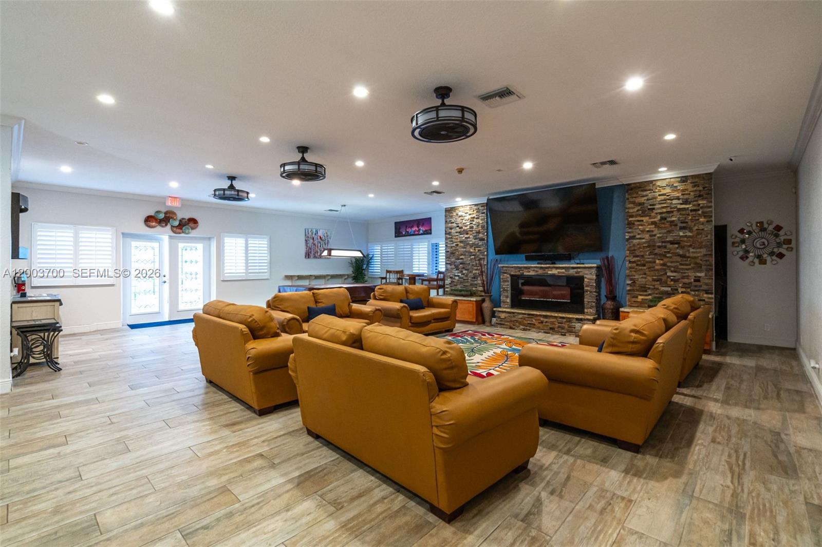 HOMESTEAD LAKES FARMLIFE - Residential