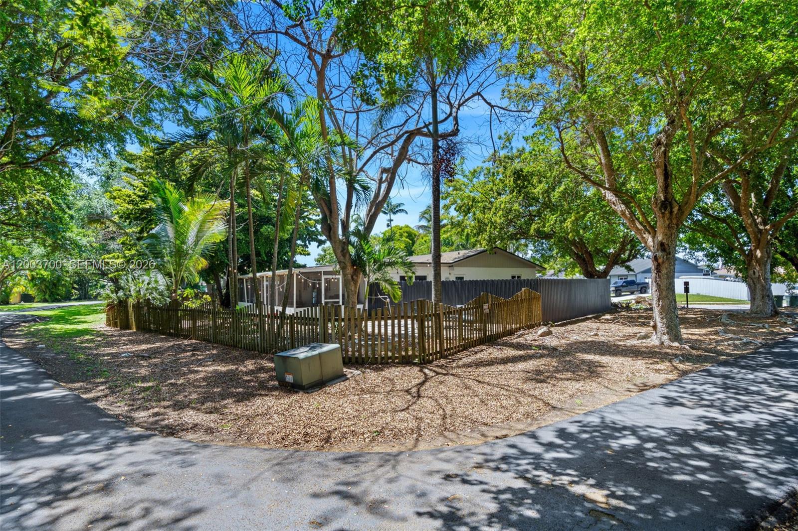 HOMESTEAD LAKES FARMLIFE - Residential