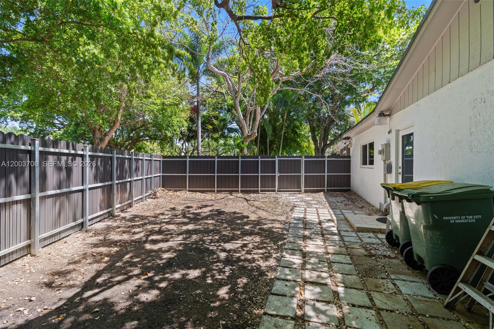 HOMESTEAD LAKES FARMLIFE - Residential