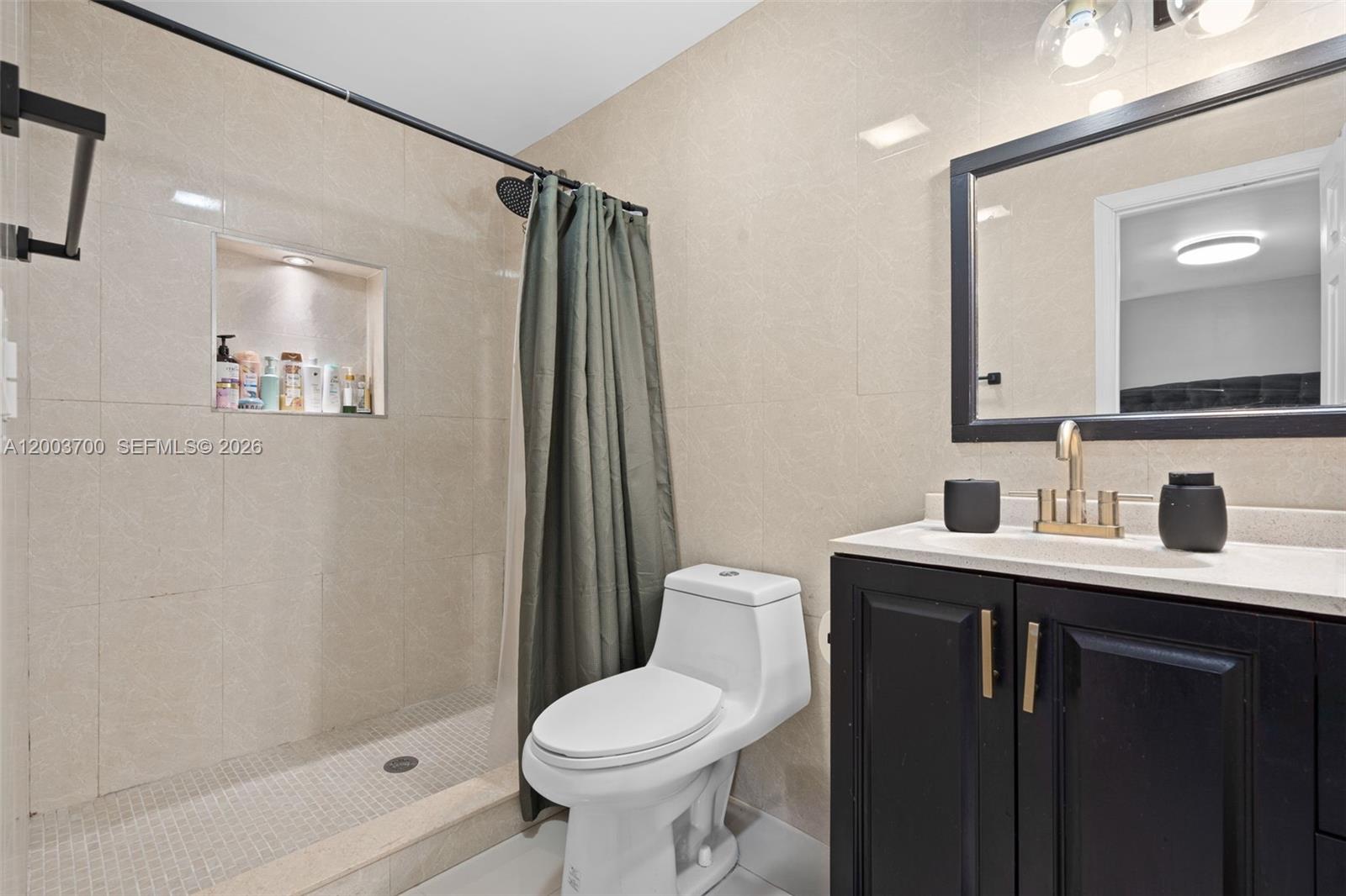 HOMESTEAD LAKES FARMLIFE - Residential