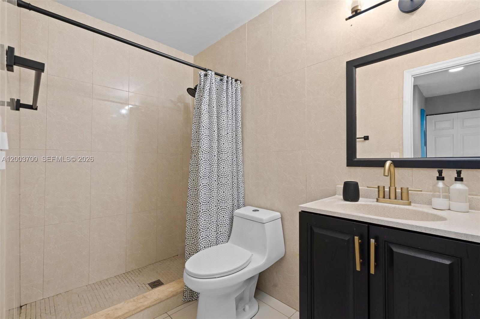 HOMESTEAD LAKES FARMLIFE - Residential