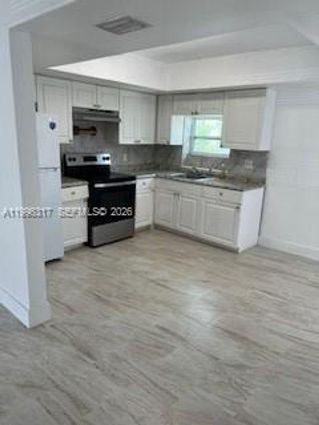 Photo of 6237 Polk St #REAR, Hollywood, FL 33024 (MLS # A11996317)