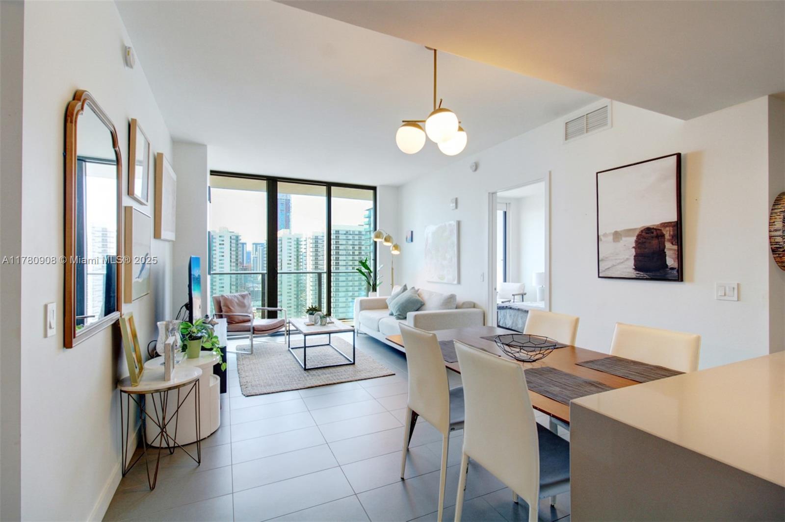 CANVAS CONDO - Residential Lease