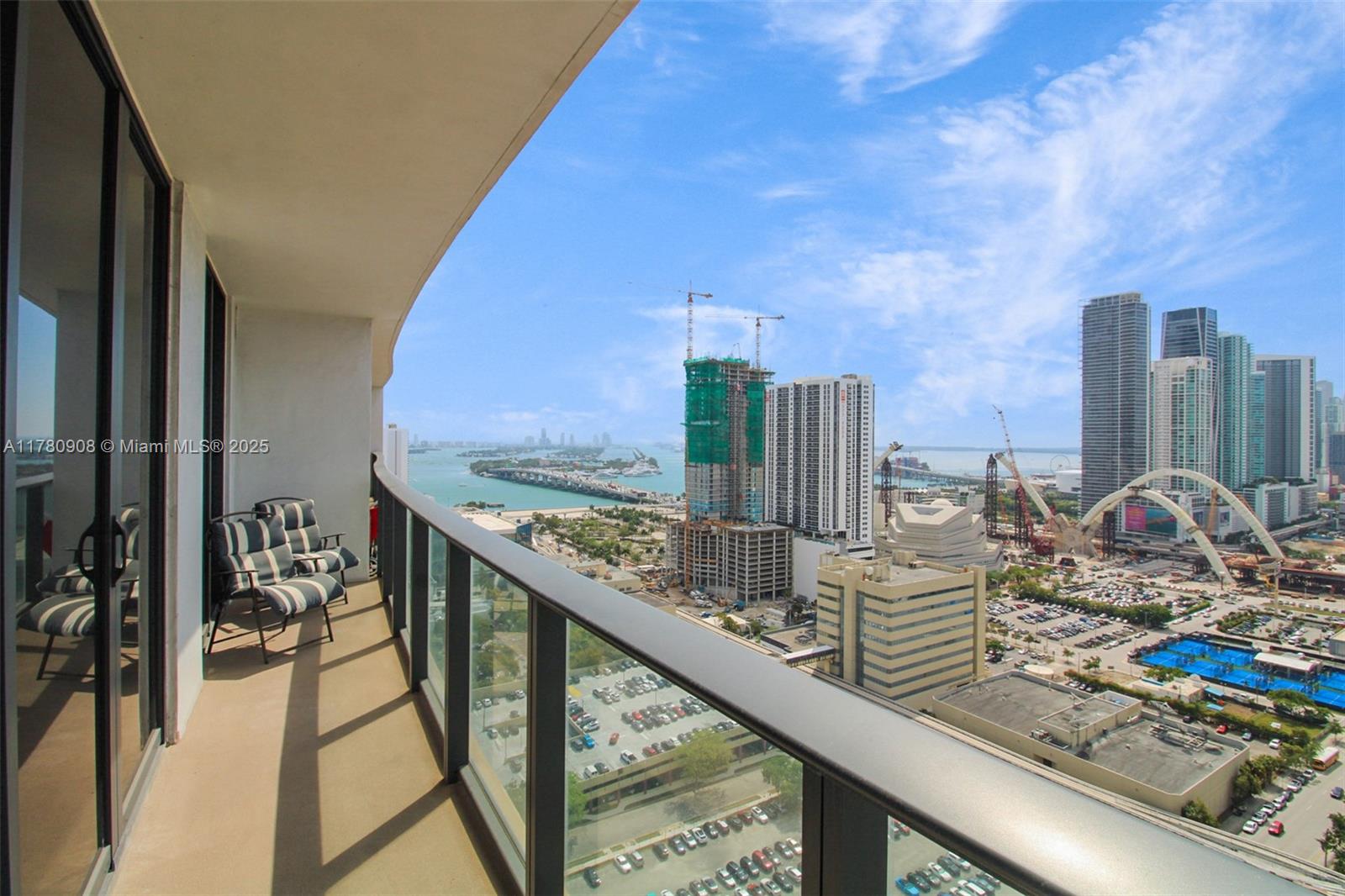 CANVAS CONDO - Residential Lease