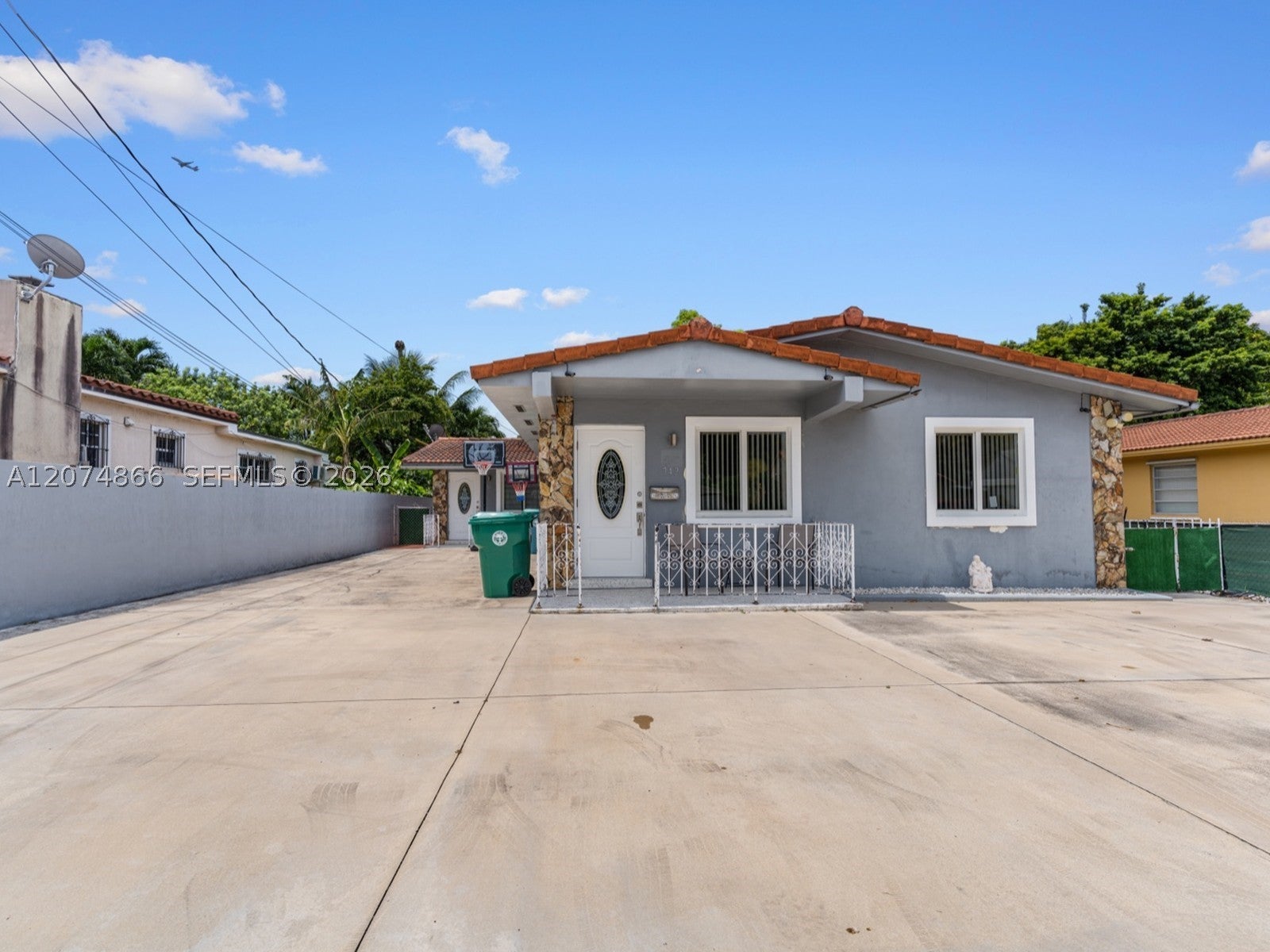 740 NW 32nd Ct